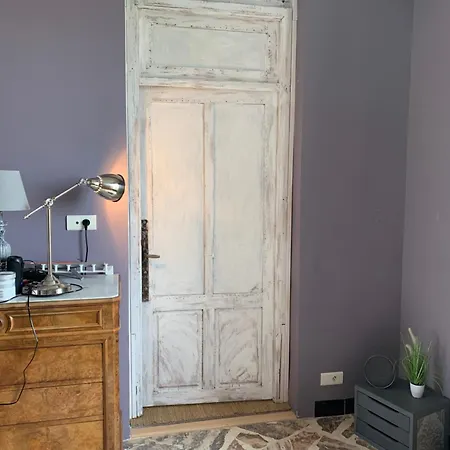 Le Jardin De Lacoste Bed & Breakfast