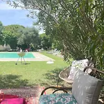 Le Jardin De Lacoste 4*