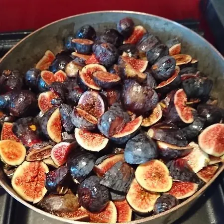 住宿加早餐酒店 Le Jardin De Lacoste 纳博讷