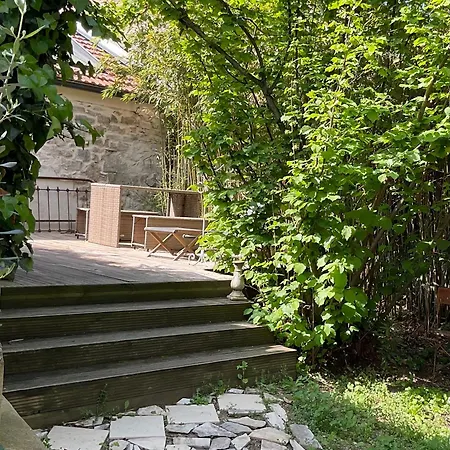 Le Jardin De Lacoste 4*