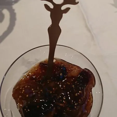 住宿加早餐酒店 Le Jardin De Lacoste 纳博讷