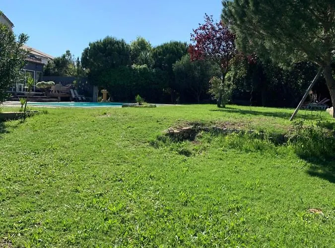 Le Jardin De Lacoste Narbona